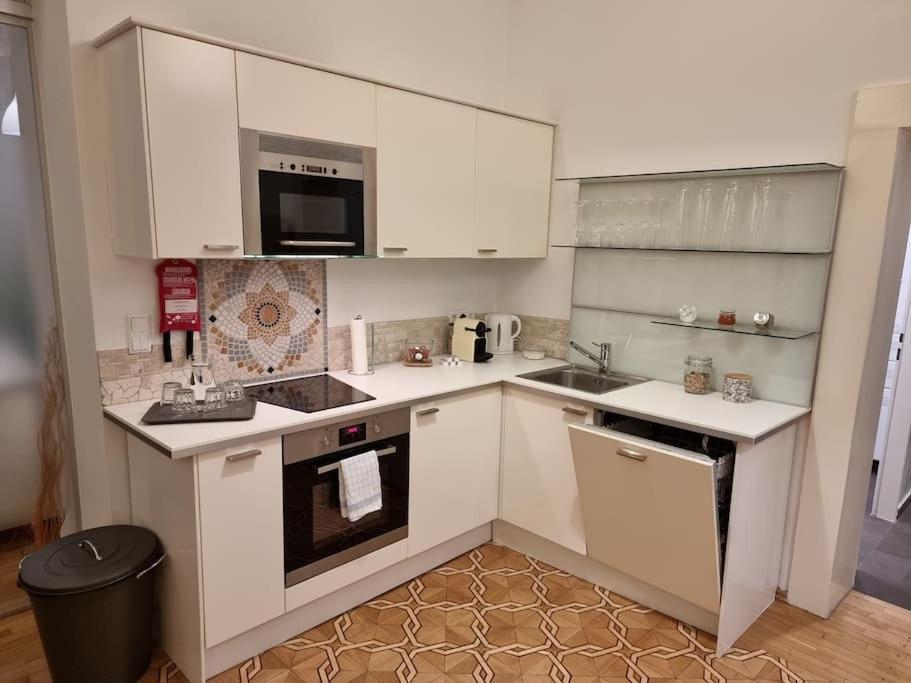 וינה Sissi Royal Suite - Inner City 4 Bedroom Apartment מראה חיצוני תמונה
